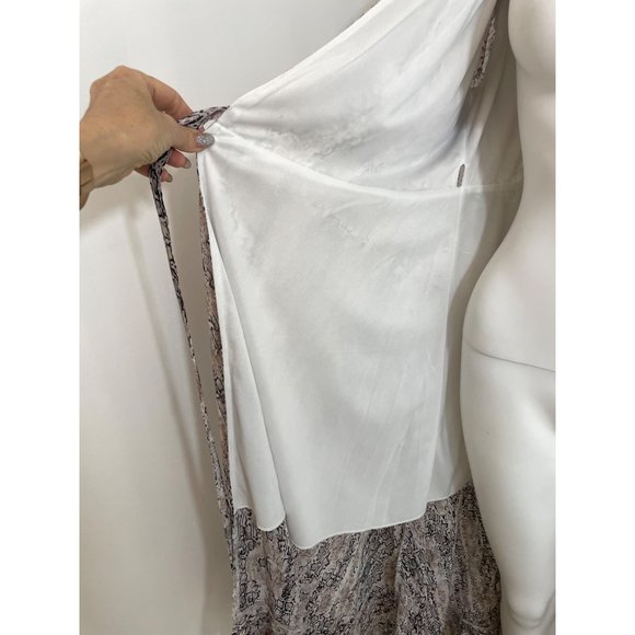 Miami Maxi Dress M Francesca’s Hi/Lo Ruffled Hemline Wrap Around Flutter Sleeves - Picture 12 of 15